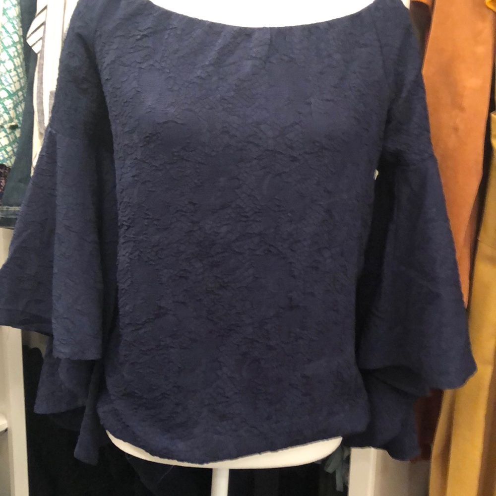 Navy  top